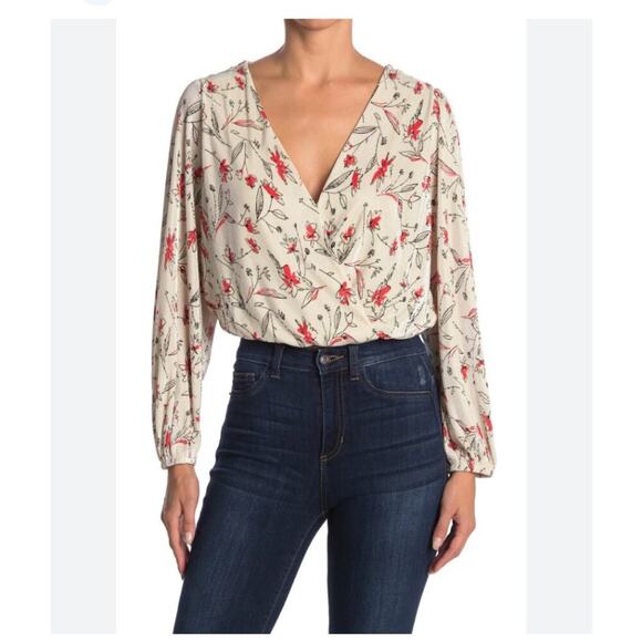 ASTR the Label V Neck Pleated Floral Crop Long Sleeve Top Size Medium - Picture 1 of 5